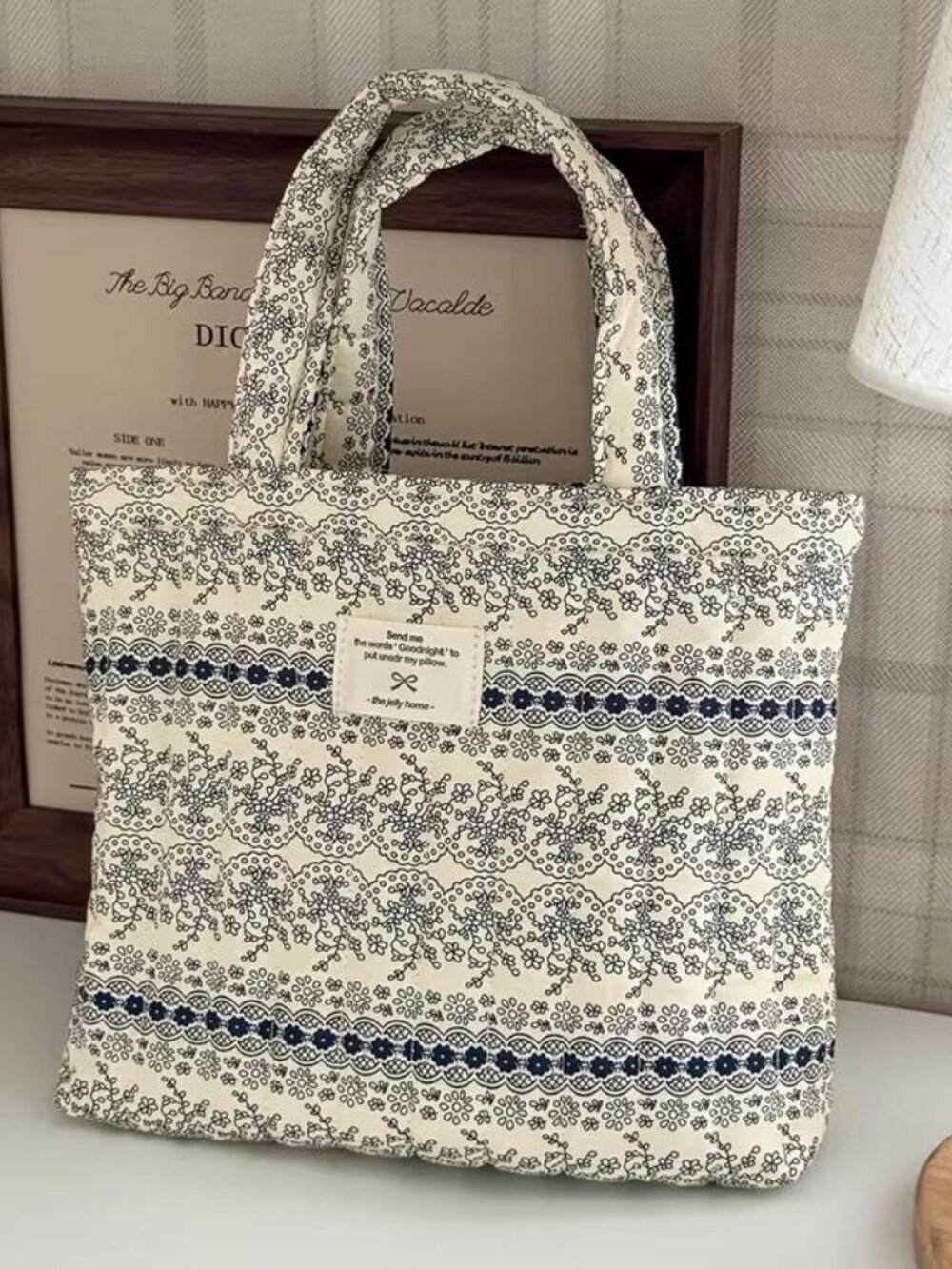 QUILTED PRINT BAG